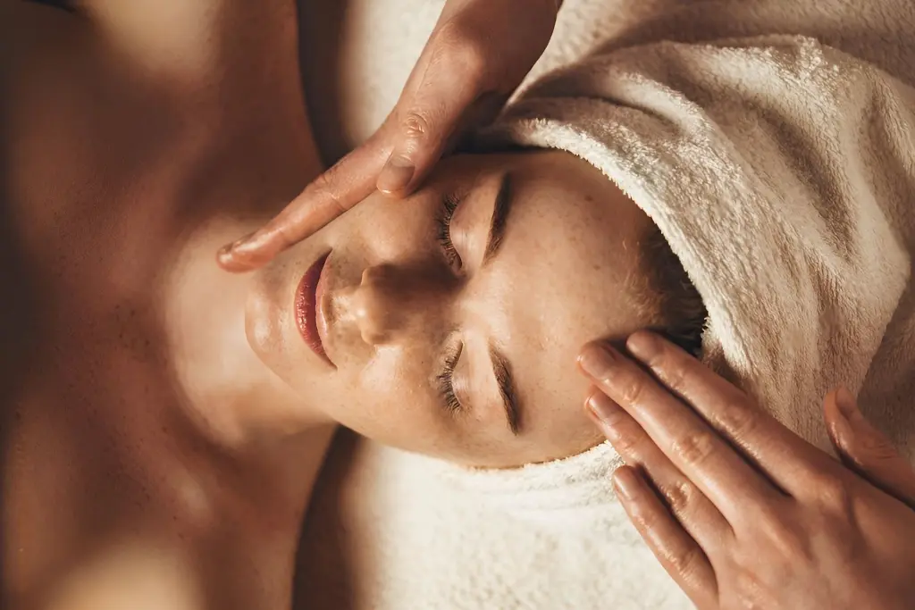 Aromatherapy back 1.webp
